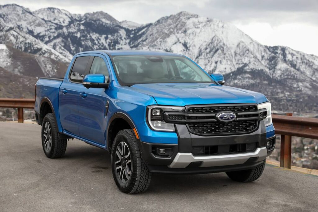 ford ranger lariat 2024 01 exterior front angle blue scaled jpg