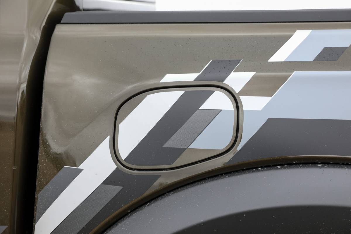 ford ranger raptor 2024 23 badge de profil extérieur à l'échelle jpg