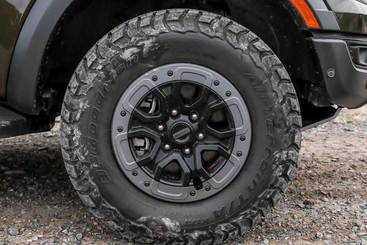 ford ranger raptor 2024 31 roue extérieure à l'échelle jpg