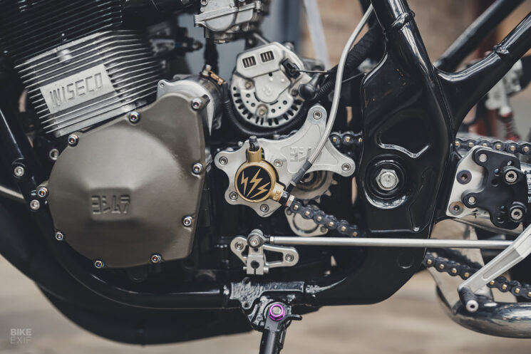 Suzuki GS1200SS personnalisée par Sticky's Speed ​​Shop