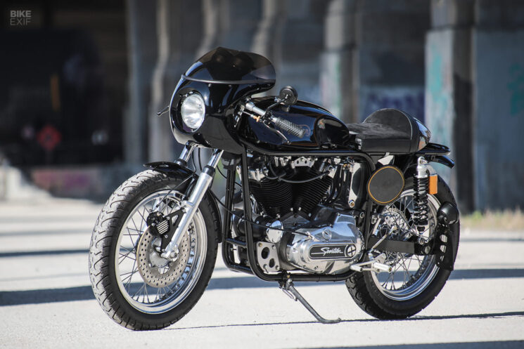 Norley café racer avec un moteur Harley Ironhead Sportster