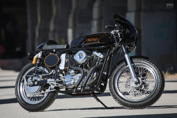 Norley café racer avec un moteur Harley Ironhead Sportster