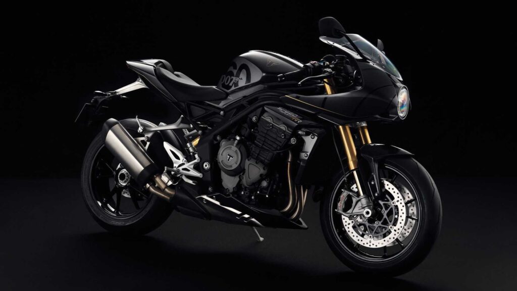 Les Triumph Speed ​​Triple RS et RR 2022-2024 pourraient avoir une surchauffe du moteur