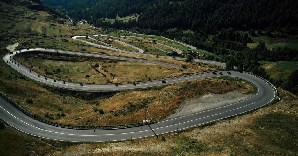 Court métrage : Traversée des Alpes avec l'épique Great Malle Mountain Rally
