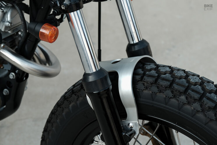 Suzuki TU250 Grasstracker Big Boy personnalisé par Twentytwo Custom
