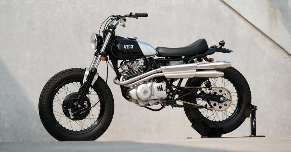 Ville et campagne : une Suzuki TU250 Grasstracker personnalisée de Taïwan