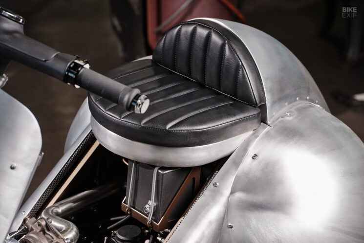 Vespa GT 200 turbocompressée avec carrosserie faite à la main