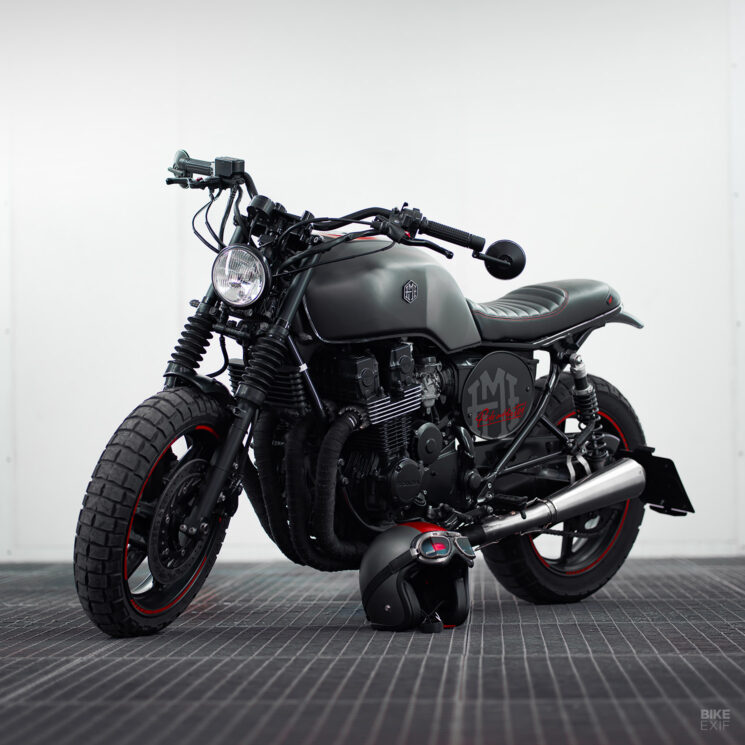 Honda CB750 personnalisée par Himora Motors