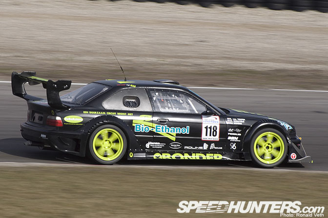 Car Feature>> Bonder Time Attack E36&nbsp;Gt-r