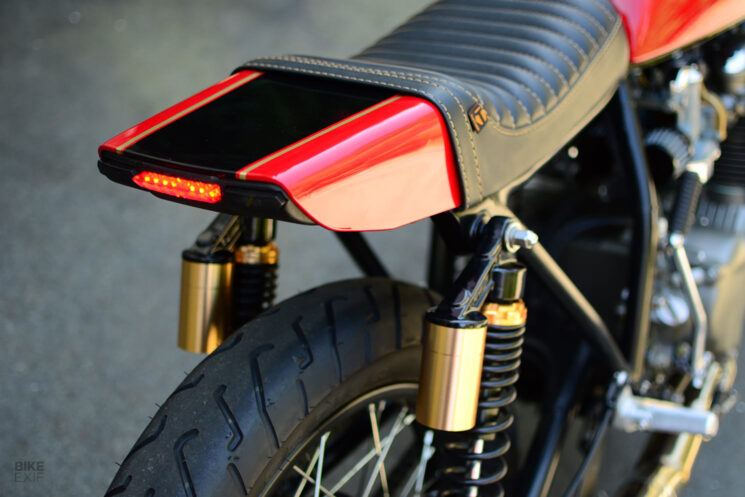 Honda CB550 café racer par Luis Baez