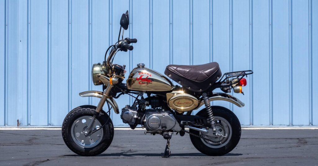 Lecture rapide : une rare Honda Monkey Gold Edition et plus encore