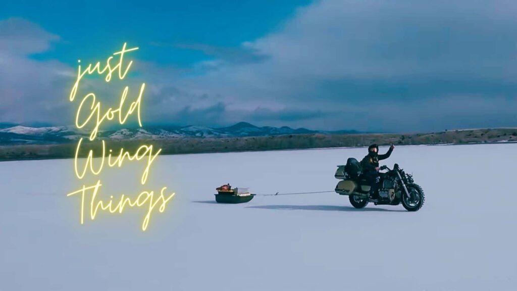 Regardez ce qui se passe lorsque vous partez à la pêche sur glace avec une Honda Gold Wing