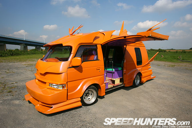 Car Feature>> Crazy Japanese&nbsp;Van