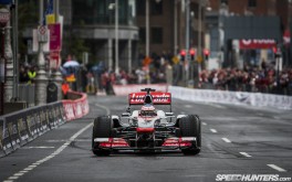 McLaren MP4-26 dans les rues - 1920 x 1200 Photo de Paddy McGrath