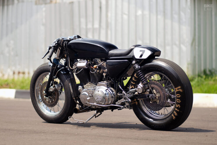 Harley-Davidson Sportster café racer par Solace Motorcycle