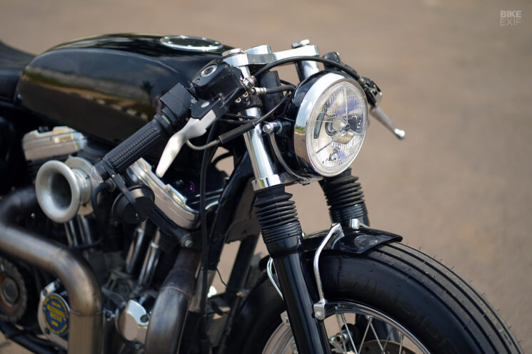 Harley-Davidson Sportster café racer par Solace Motorcycle