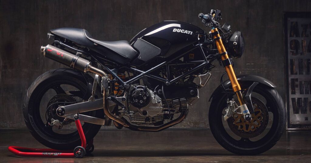 Monster Masterclass : la restauration de la Ducati Monster 900 1999 d'un Ducatista