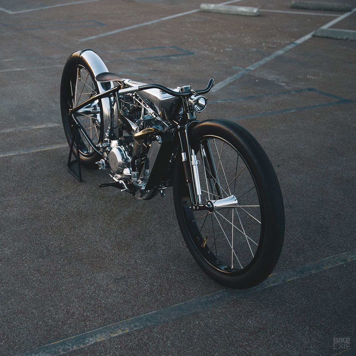 Moto personnalisée KTM suralimentée par Hazan Motorworks