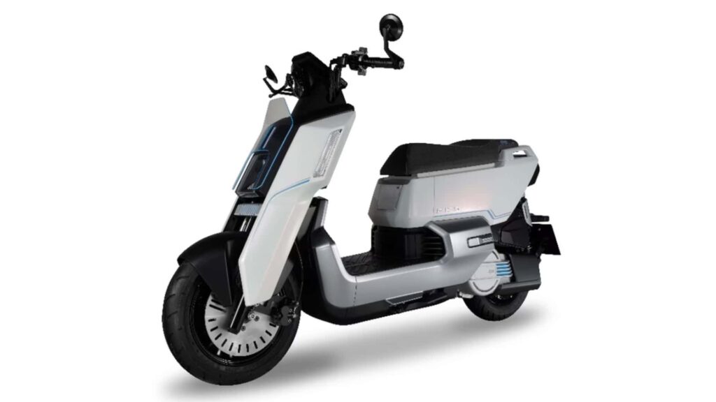 Ce scooter électrique hybride fait ses adieux à l’anxiété liée à l’autonomie