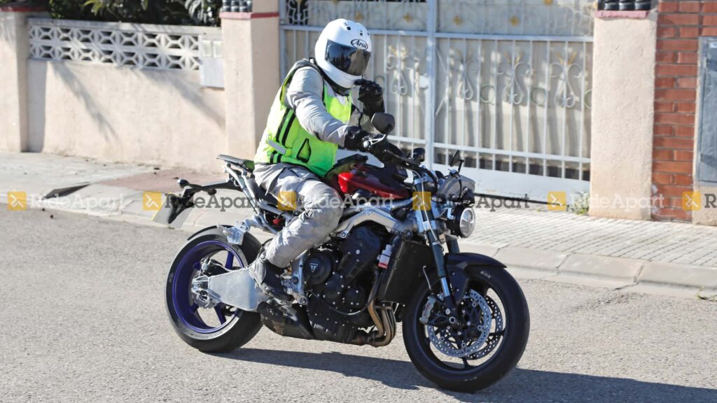 Cela pourrait être la Triumph Street Triple 2026