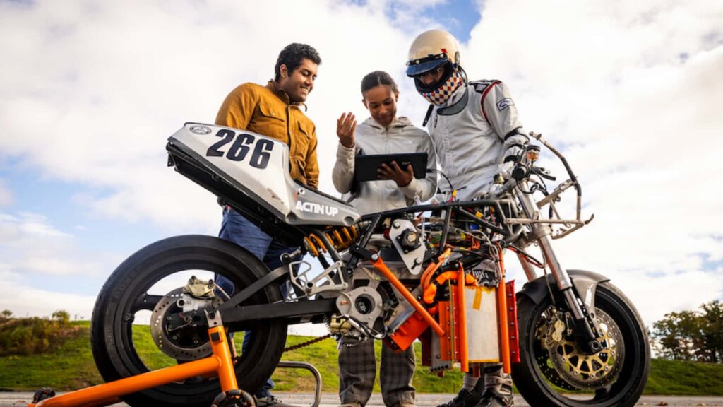 Le MIT travaille toujours sur les motos à pile à hydrogène