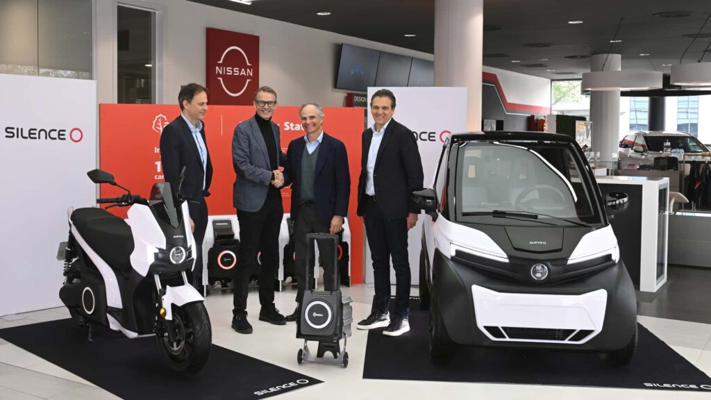 Nissan s'associe à une entreprise de scooters à batterie