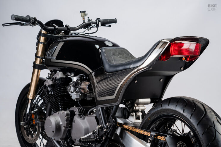 Honda CB750 personnalisée par STG Tracker