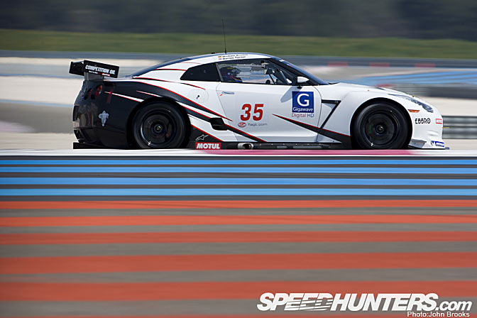 Car Feature>>r35 Nissan Gt-r