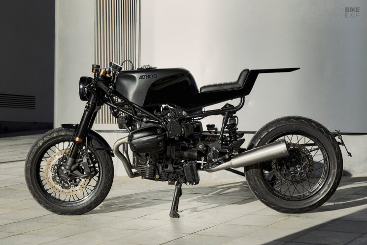 BMW R850RT personnalisée par Ad Hoc Café Racers
