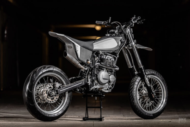 Supermotard Beta M4 personnalisé par Emporio Elaborazioni Meccaniche