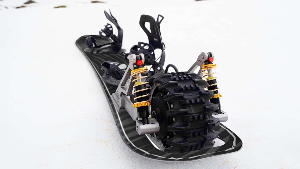 Le truc du scooter de snowboard électrique de Cyrusher ne ressemble à rien de ce que vous avez vu auparavant