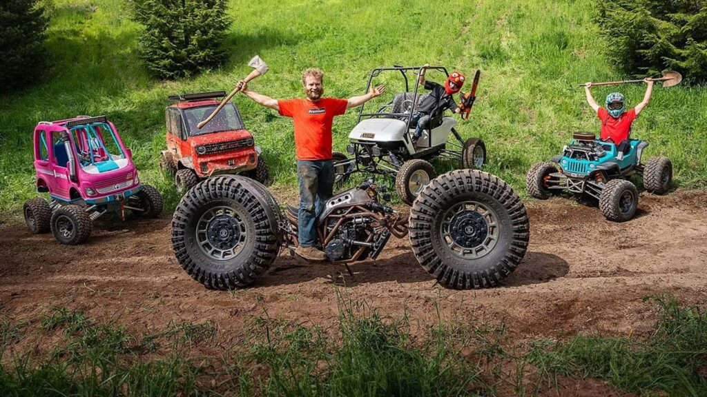 Un Monster Chopper est-il plus rapide qu'un VTT échangé sur des roues motrices sur terre ?