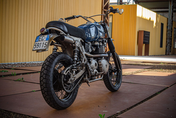 Triumph Bonneville scrambler par Reverie