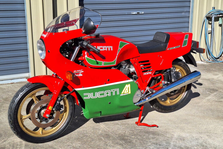 Ducati MHR Mille 1985 chez Iconic Motorbikes