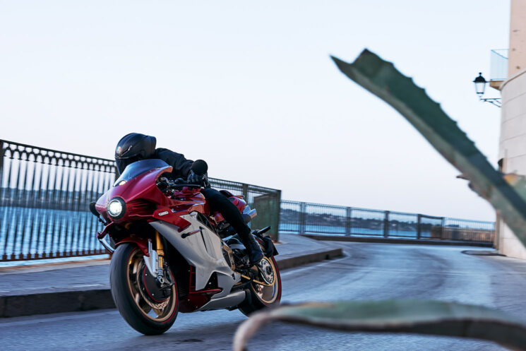 Nouvelle MV Agusta Superveloce Série Oro 1000