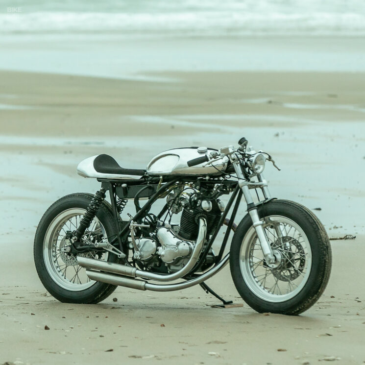Café racer Norton Commando 1975 par FCR Original