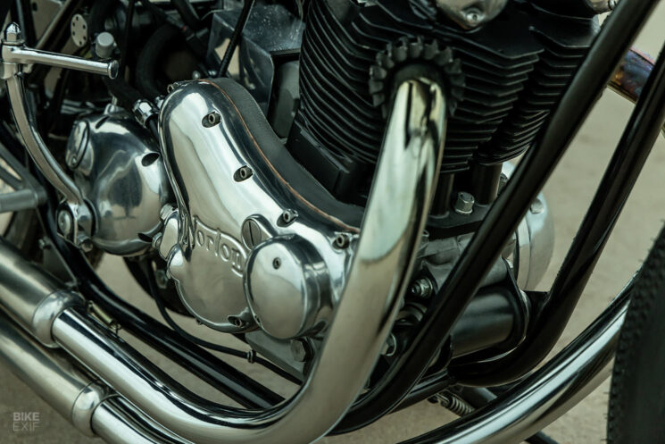 Café racer Norton Commando 1975 par FCR Original