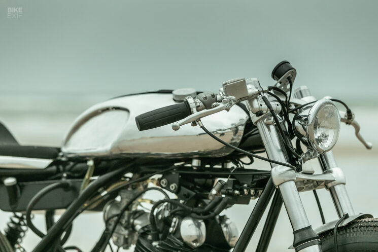 Café racer Norton Commando 1975 par FCR Original