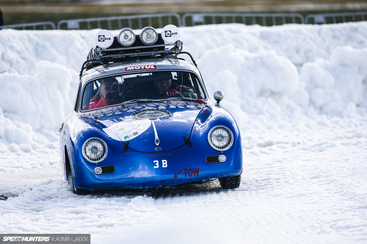 course-internationale-sur-glace-par-roues-par-wovka-19