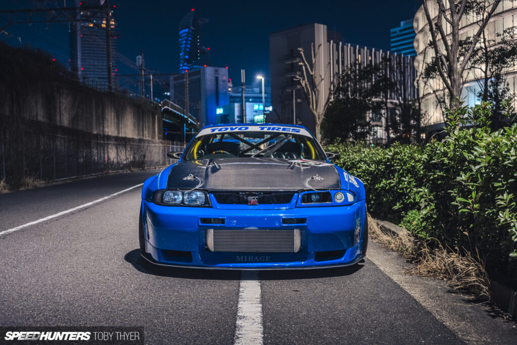 Mixing Work With Pleasure: An Extra-Wide R33&nbsp;GT-R