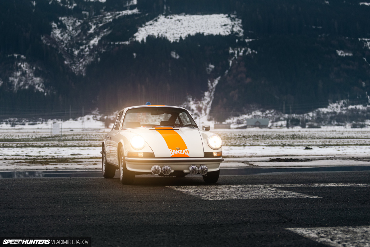 porsche-911-police-Rijkswacht-banzai-en-rouesbywovka-15