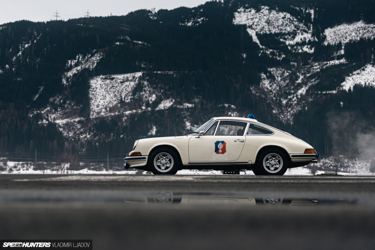 porsche-911-police-Rijkswacht-banzai-en-rouesbywovka-3