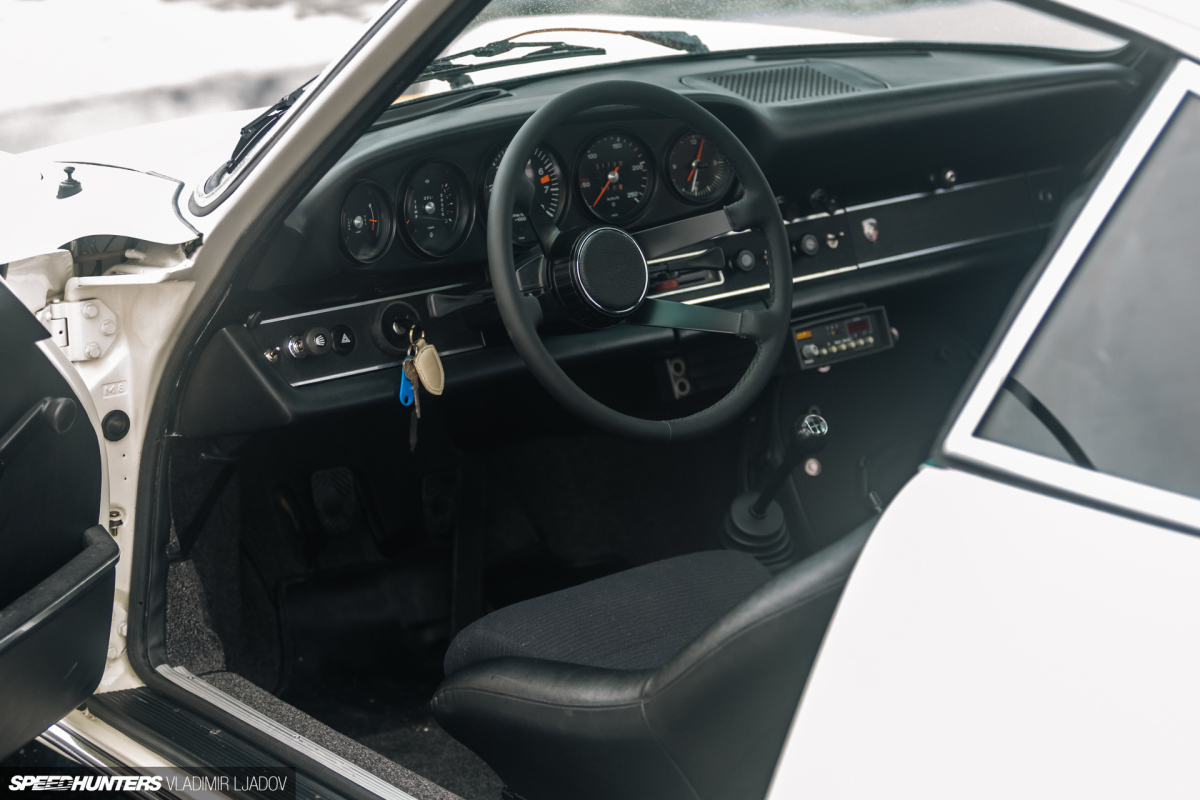 porsche-911-police-Rijkswacht-banzai-en-rouesbywovka-22