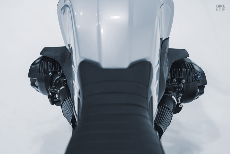 BMW R nineT café racer néo-futuriste
