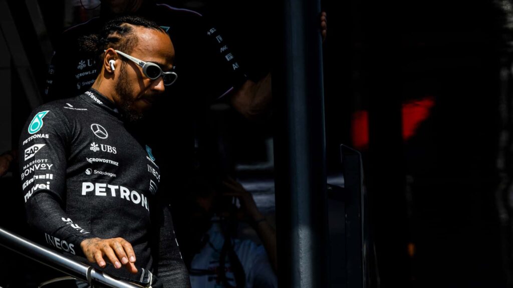 La superstar de la F1 Lewis Hamilton pourrait acheter une équipe MotoGP, et ce serait une excellente idée