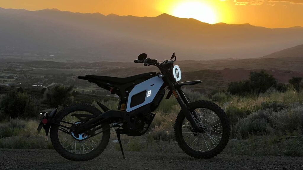 Le XQi3 de Niu est si proche d'une moto tout-terrain parfaite, mais nécessite quelques améliorations