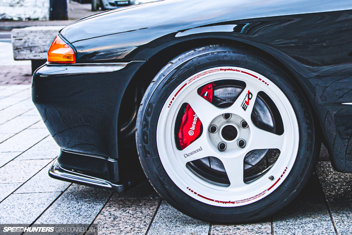 Monster_R32_4Door_Pic_par_CianDon (21)