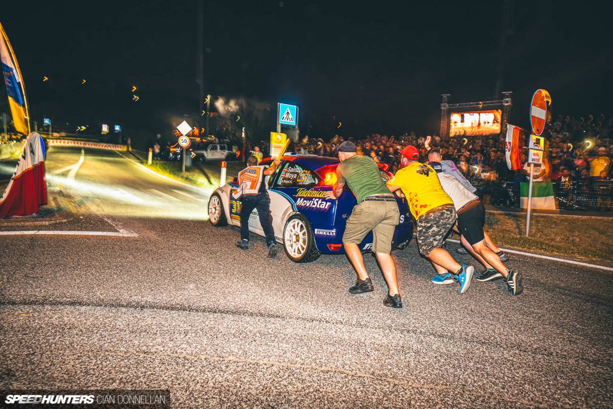 Photo de la soirée d'ouverture de Rally Legend par CianDon (12)