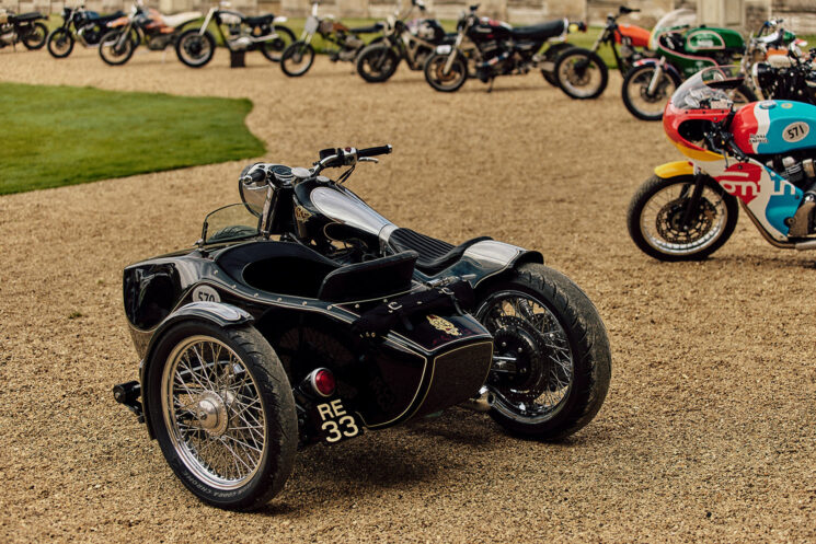 Side-car Royal Enfield Super Meteor de Cherry's Company