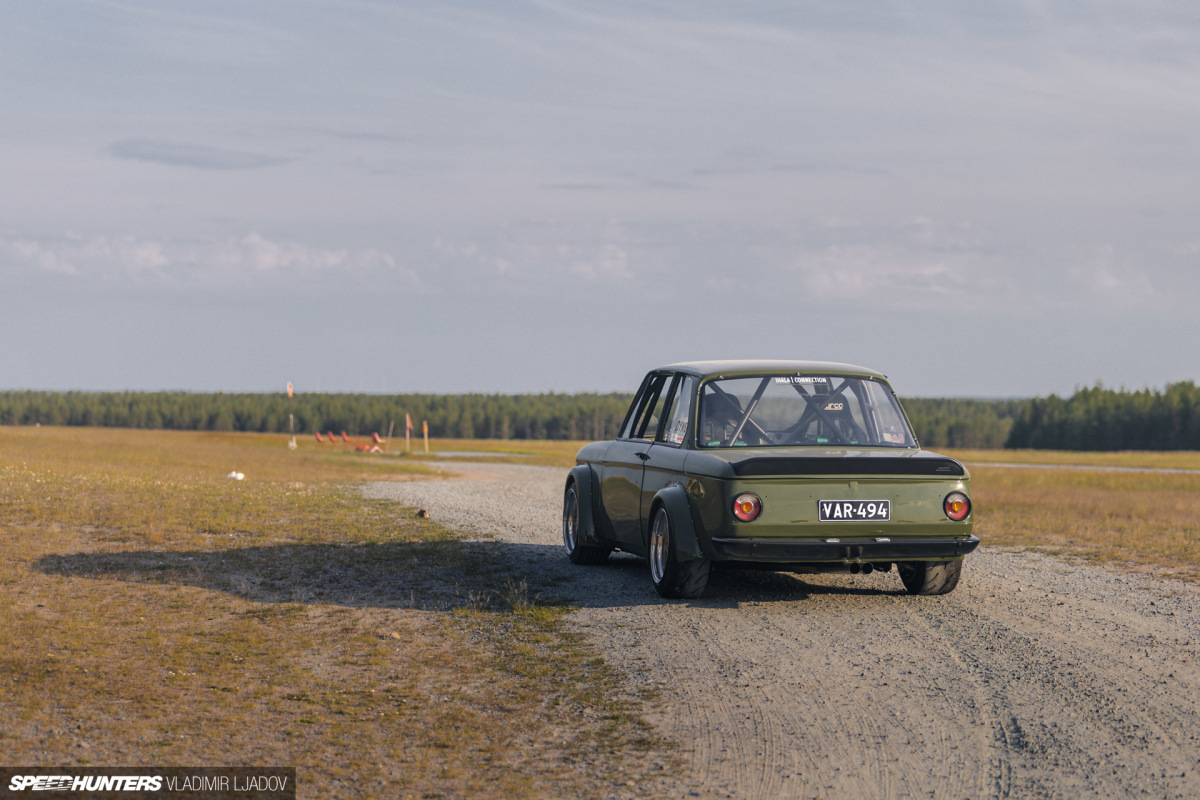 bmw-1602-par-wheelsbywovka-27